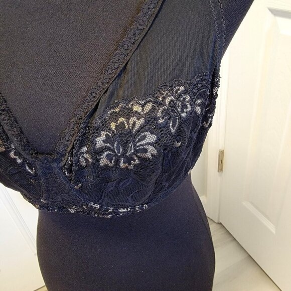 Y2K Barely Breezies Lace nylon underwire bra, size 38C - Picture 3 of 12